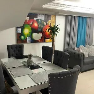 Privadas En El Emblematico Barrio De Manga Apartamento