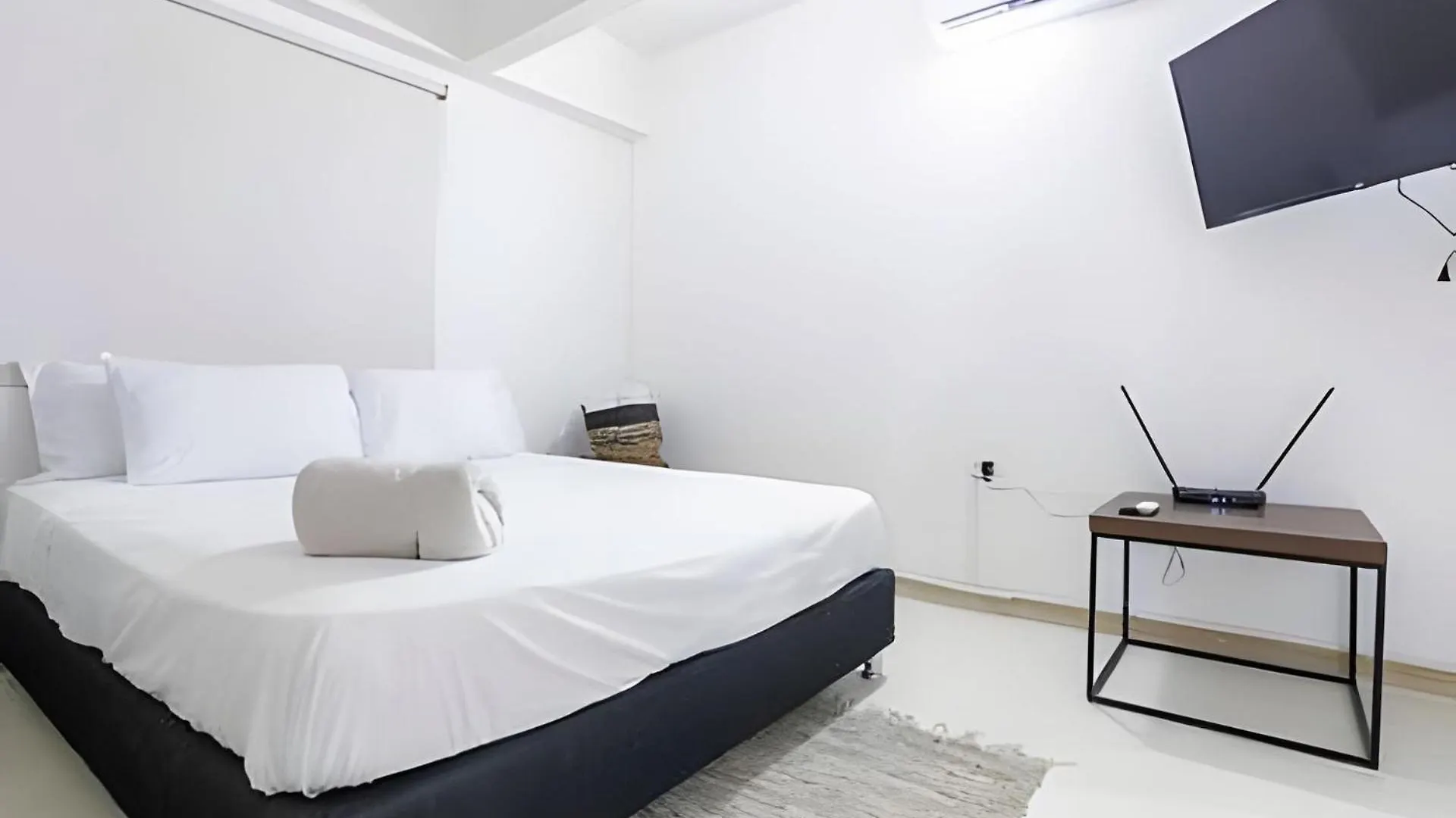 Laurdhomes Historic Center Plaza Santodomingo 3Bth Cartagena